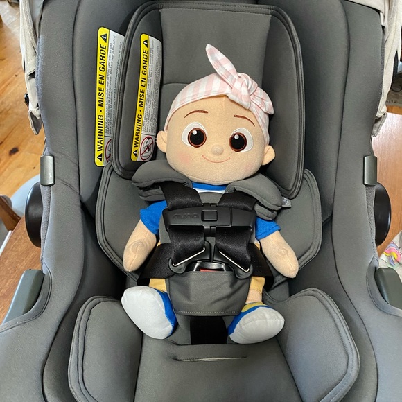 ❌SOLD❌ Nuna Pipa car seat w/ car seat base EUC - Picture 4 of 16